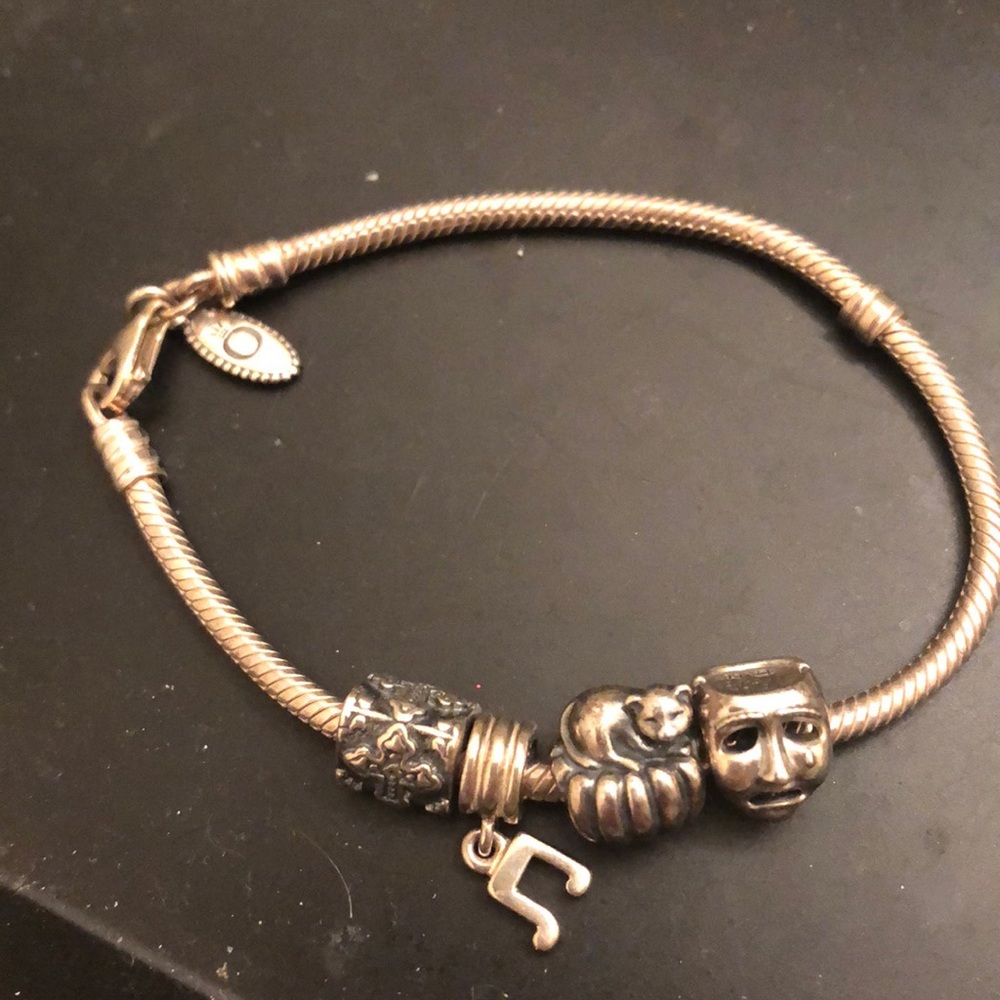 Pandora bracelet with 4 charms